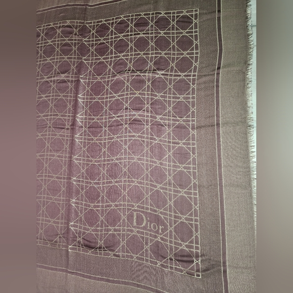 Auth Dior Brown Metallic Shawl - Picture 6 of 6